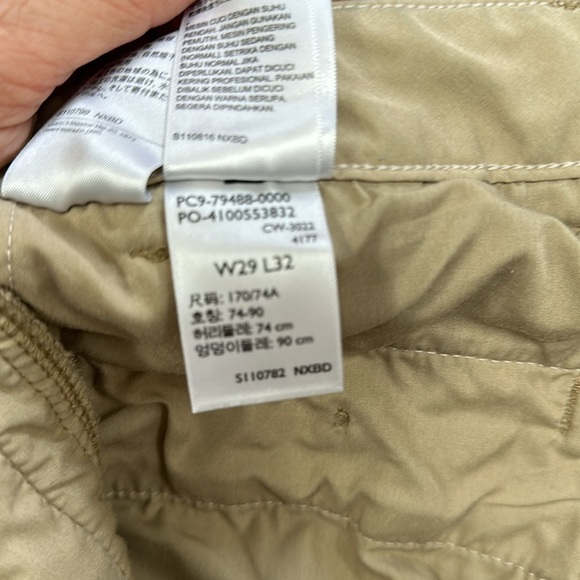 Dockers ultimate chino size 29x32 EUC - Picture 5 of 5